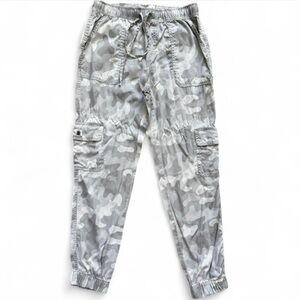 C&C of California Women's Grey Camo Cargo Joggers Size Small 100% Lyocell Casual